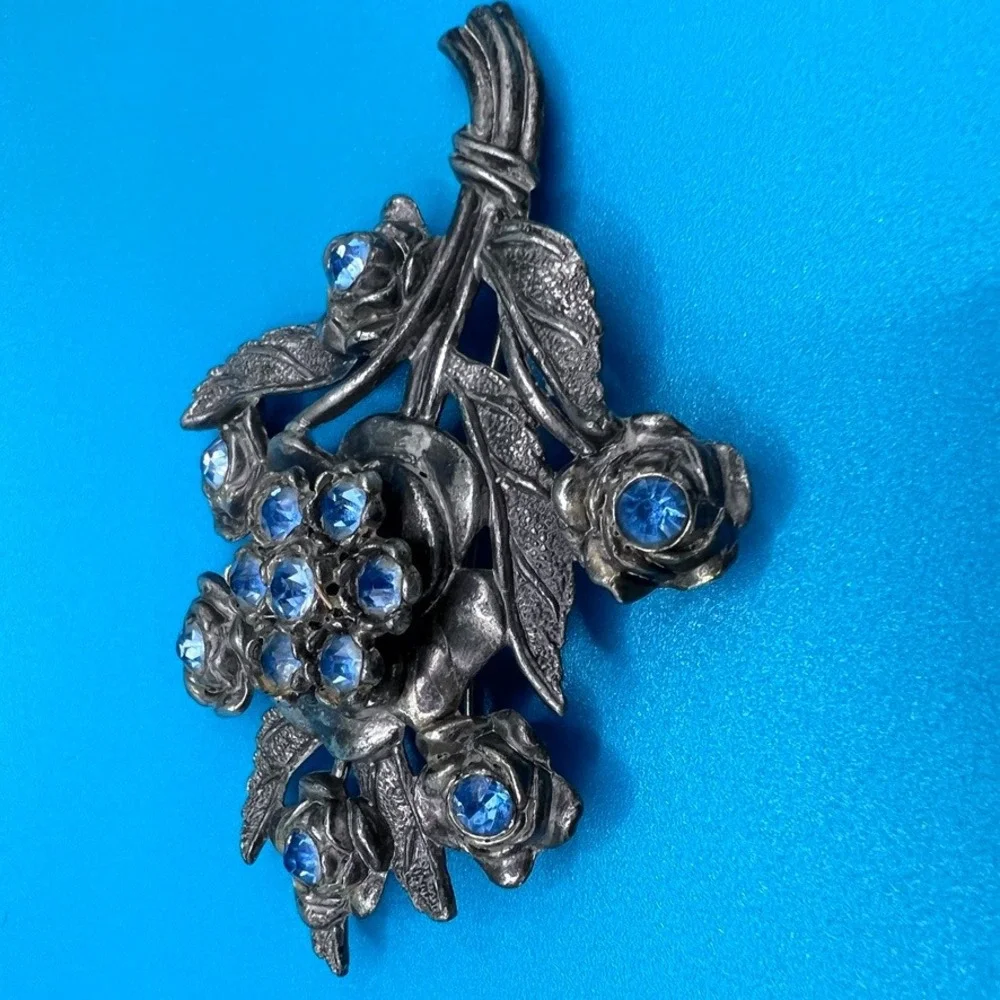 Vintage Little Nemo Pot Metal Brooch Large Blue Rhinestones Floral ‎ 3.25